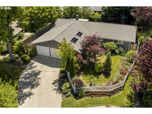 8820 Sw Nisqually Ct, Tualatin, OR, 97062 | Card Image