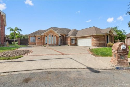 2101 Melinda Dr, Mission, TX, 78572-3043 | Card Image