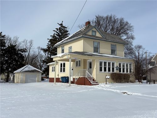 715 S 4th St, Hoopeston, IL, 60942-1811 | Card Image