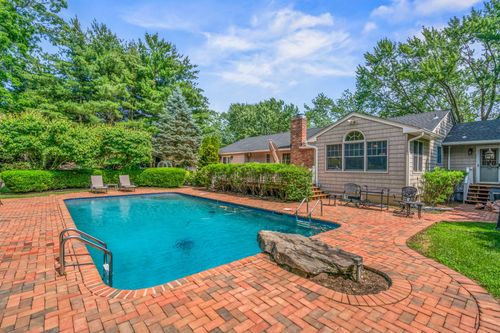 14 Etna Ln, Dix Hills, NY, 11746-5750 | Card Image