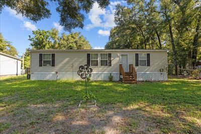 1035 Ne 12 Th Avenue, House other with 3 bedrooms, 2 bathrooms and null parking in Trenton FL | Image 1