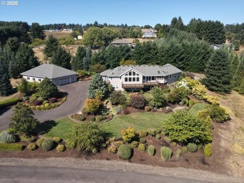 32333 Sw Laurel Rd, Hillsboro, OR, 97123-9036 | Card Image