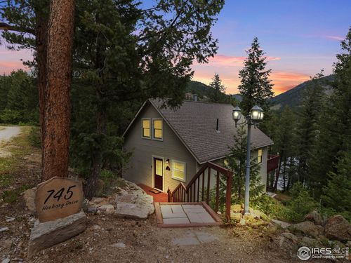 745 Hickory Dr, Lyons, CO, 80540-8033 | Card Image