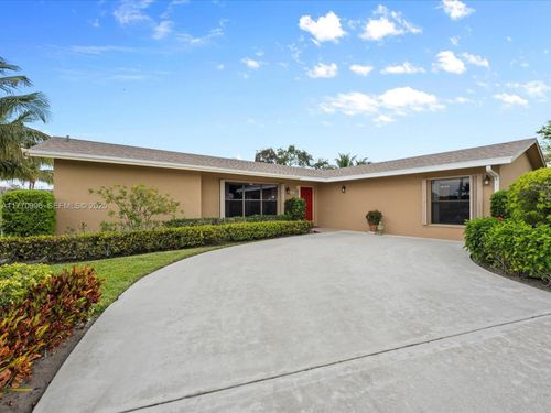 102 Chapel Ln, Tequesta, FL, 33469-2194 | Card Image