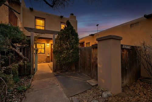 2803 Plaza Rojo, Santa Fe, NM, 87507 | Card Image