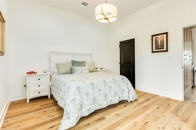 2176 Highway 87, House other with 3 bedrooms, 2 bathrooms and 4 parking in Gilchrist TX | Image 16