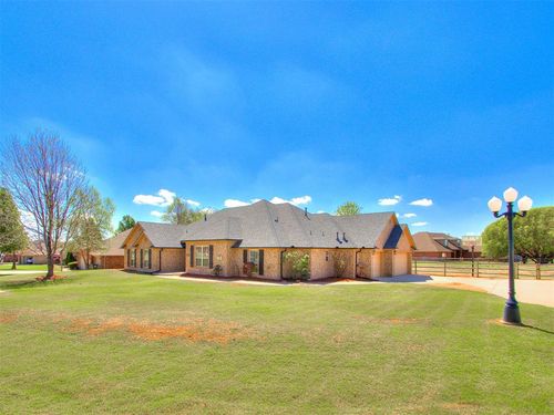 4174 Michael Road, Edmond, OK, 73025 | Card Image