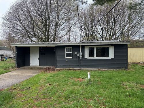 12 Walter St, Oswego, NY, 13126-1217 | Card Image