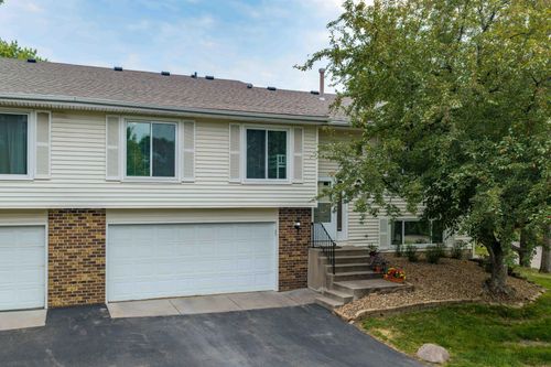 1303 W 140th St, Burnsville, MN, 55337-4415 | Card Image