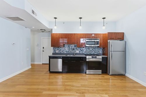 unit-11-534 Main St, Melrose, MA, 02176-3844 | Card Image