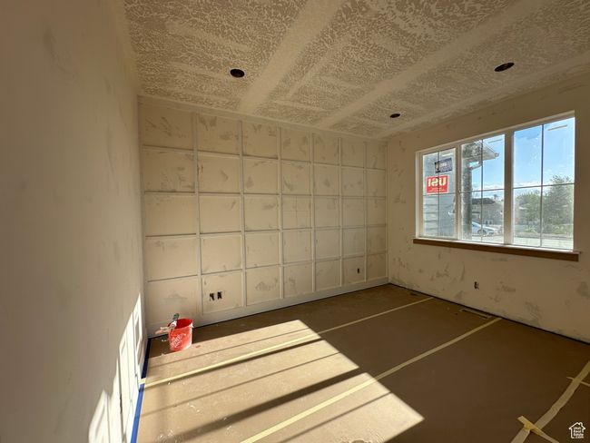 View of empty room | Image 11