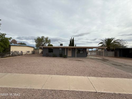 7310 E Marigold Cir, Tucson, AZ, 85730-4121 | Card Image