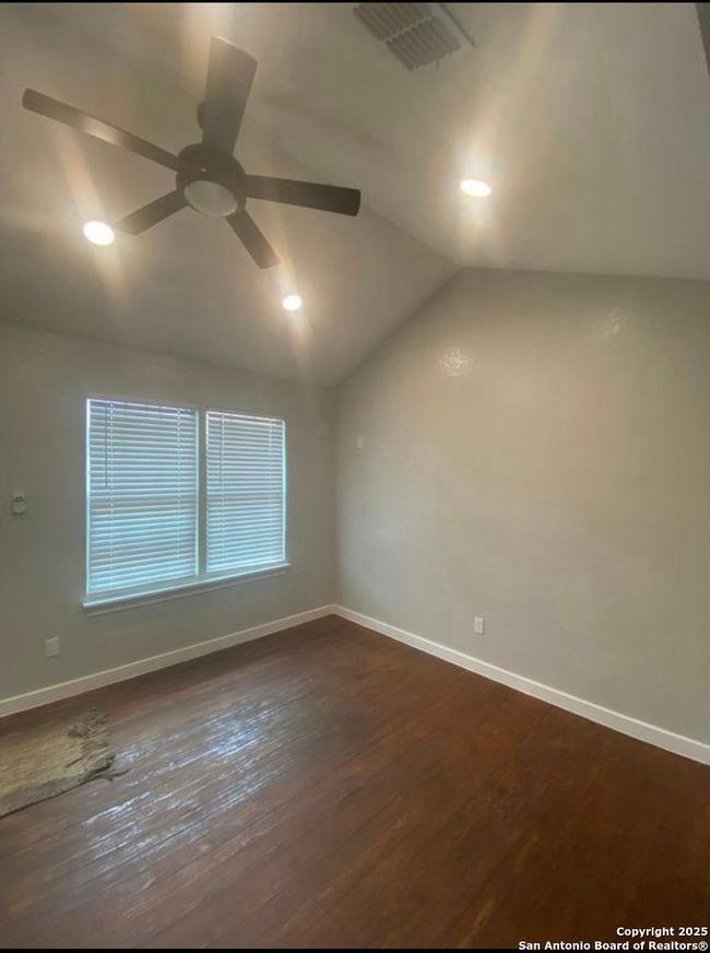 106 Weber St, House other with 2 bedrooms, 2 bathrooms and null parking in Poth TX | Image 4