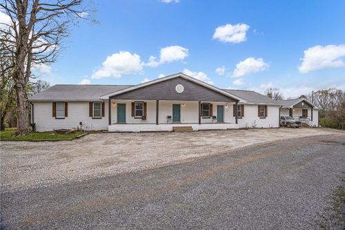 155 Covington Ln, Dickson, TN, 37055-3974 | Card Image