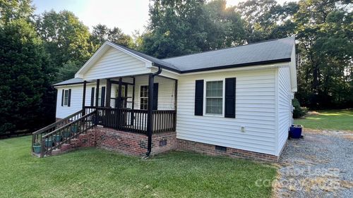 128 Holly St, Spencer, NC, 28159-1819 | Card Image