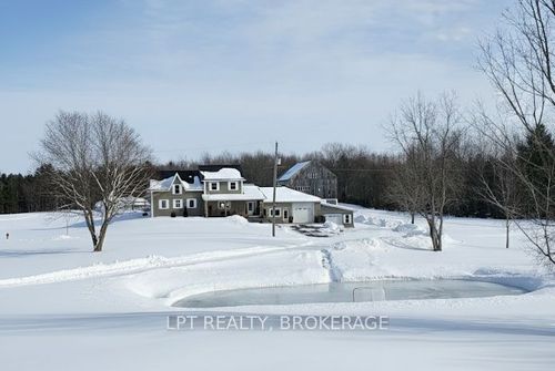 1758 40 Foot Rd, Godfrey, ON, K0H1T0 | Card Image