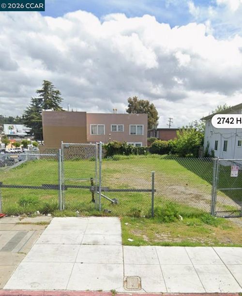 2742 Havenscourt Blvd, Oakland, CA, 94605-1939 | Card Image