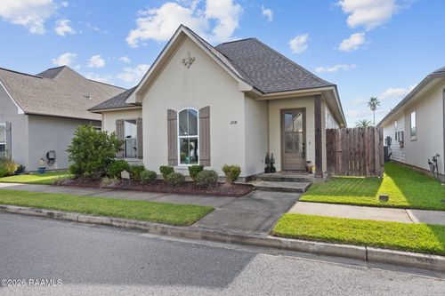 208 Parker Ln, Youngsville, LA, 70592-6591 | Card Image