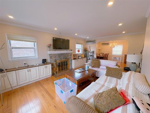 5836 Bell Boulevard, New York, NY, 11364 | Card Image
