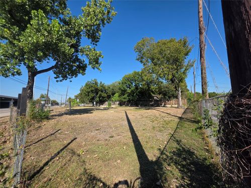 11206 Eastex Fwy, Houston, TX, 77093-2825 | Card Image