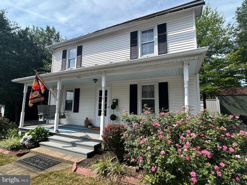 201 Walnut St, BERRYVILLE, VA, 22611-1053 | Card Image