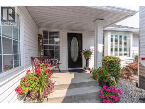 2375 Canongate Pl, Kamloops, BC, V1S1W8 | Card Image