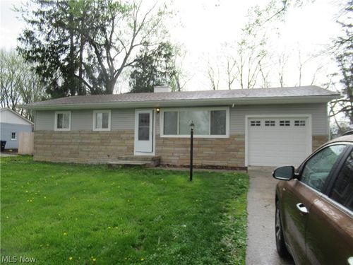 1462 Harvard Dr, Brunswick, OH, 44212-3519 | Card Image