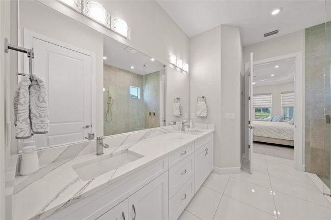 4726 Zeno Ct, House other with 3 bedrooms, 3 bathrooms and null parking in BRADENTON FL | Image 28
