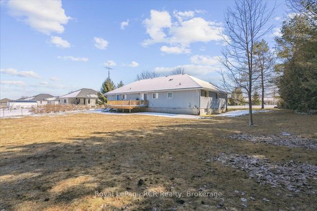 822743 1 Sideroad, House other with 4 bedrooms, 2 bathrooms and 8 parking in Chatsworth ON | Image 36