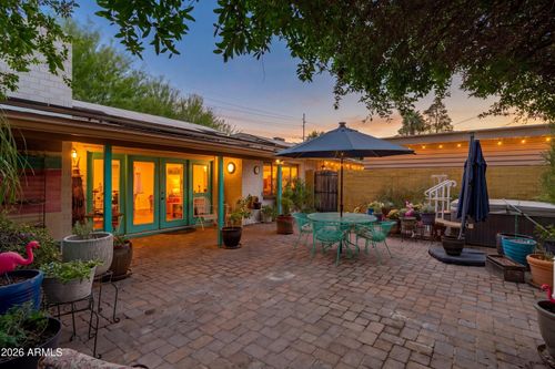 5525 N 12th St, Phoenix, AZ, 85014-2332 | Card Image