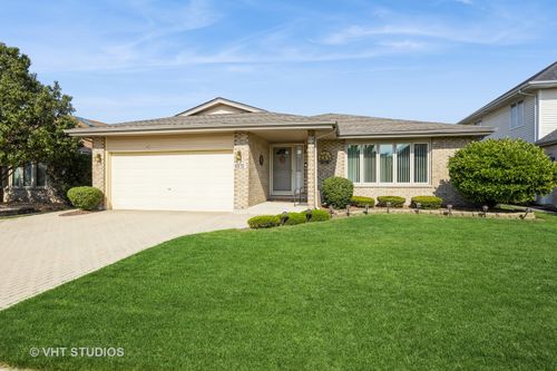 10737 Long Ave, Oak Lawn, IL, 60453-5049 | Card Image