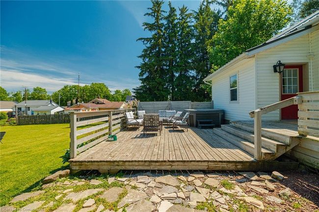 1567 Old Brock St, House other with 2 bedrooms, 1 bathrooms and 2 parking in Vittoria ON | Image 5