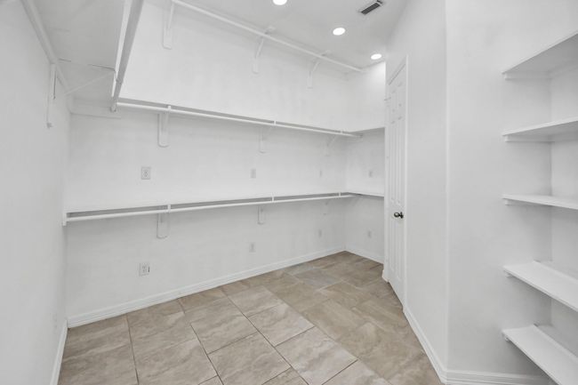 Primary room walk-in closet | Image 20