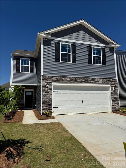 647 13th Avenue Dr Ne, Hickory, NC, 28601-2895 | Card Image