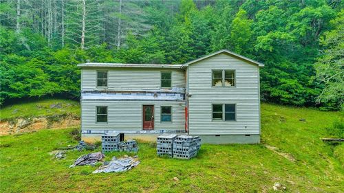 231 Fletcher Creek Ln, Purlear, NC, 28665-9063 | Card Image