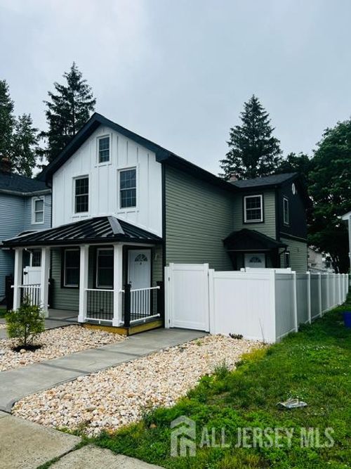 18 Lincoln Ave, Jamesburg, NJ, 08831-1263 | Card Image