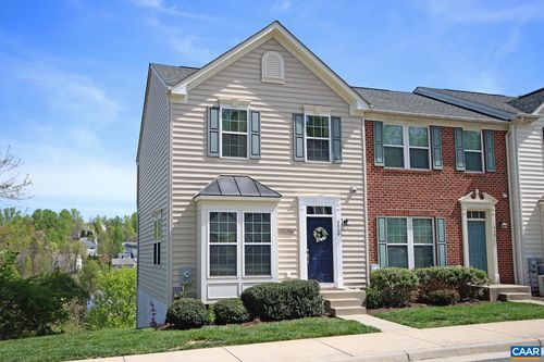 2000 Asheville Dr, CHARLOTTESVILLE, VA, 22911-3584 | Card Image