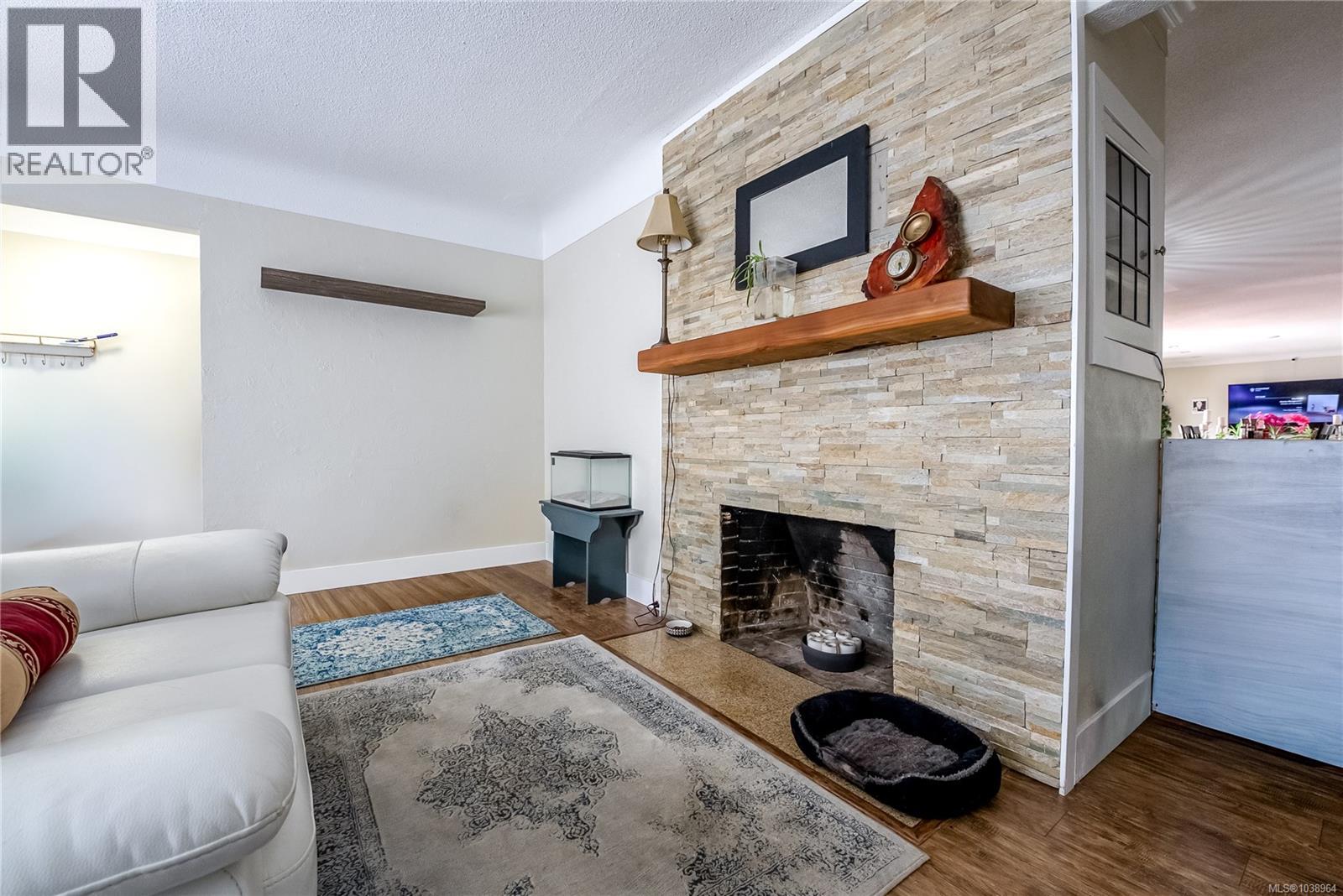 Residential in Saanich 5