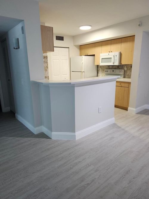 505 Villa Cir, Boynton Beach, FL, 33435-8912 | Card Image