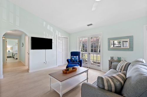 apt-a-670 Hernando St, Fort Pierce, FL, 34949-3268 | Card Image