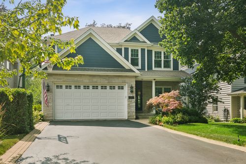 730 Highland Ave, Barrington, IL, 60010-4521 | Card Image