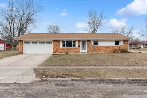 1657 Scenic Dr, Dayton, OH, 45414-3045 | Card Image
