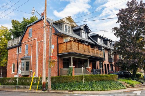 upper-253 Bedford Rd, Toronto, ON, M5R2L3 | Card Image