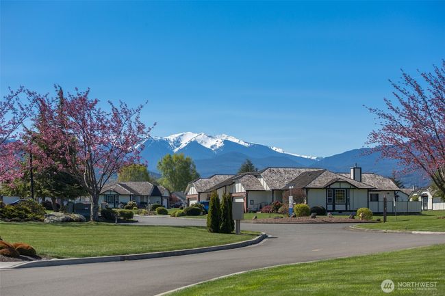 510 W Evergreen Farm Way, Condo with 2 bedrooms, 2 bathrooms and 3 parking in Sequim WA | Image 9