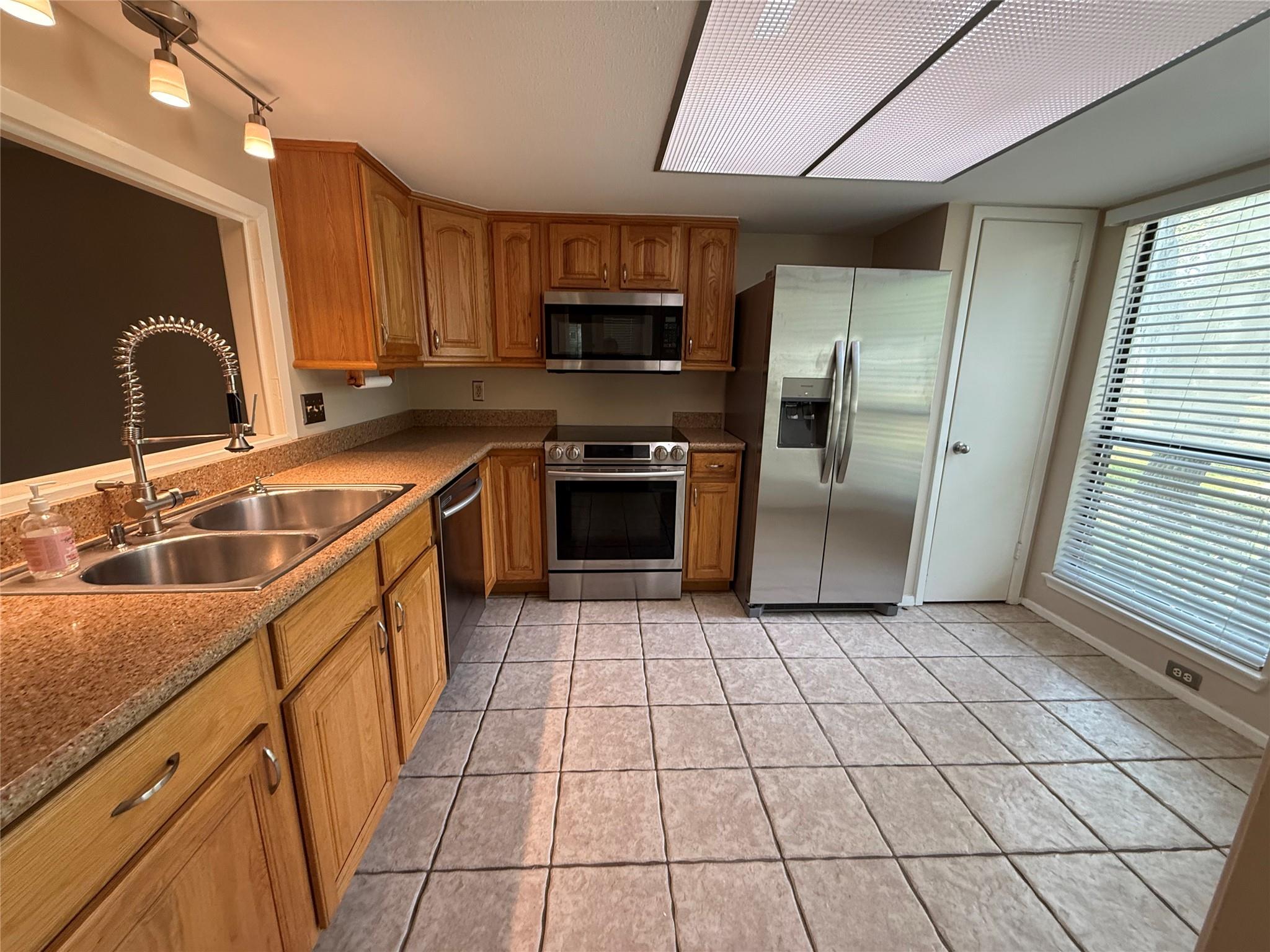 Residential Lease in Lakeway 4