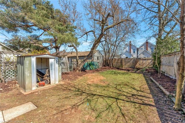 24 Carlisle St, House other with 3 bedrooms, 2 bathrooms and 1 parking in Hamilton ON | Image 26