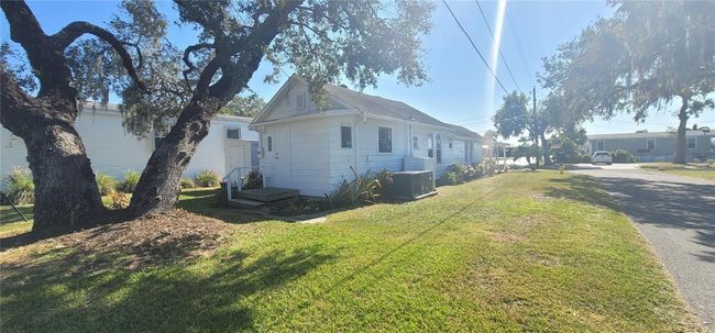 327 4 Th St W, House other with 2 bedrooms, 2 bathrooms and null parking in Palmetto FL | Image 16