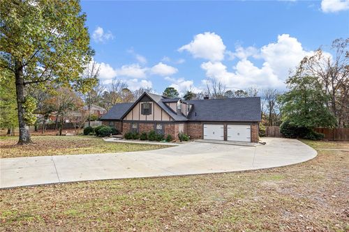 1424 Lands End Pt, Russellville, AR, 72802-8830 | Card Image