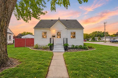 233 5th Ave Ne, Osseo, MN, 55369-1309 | Card Image