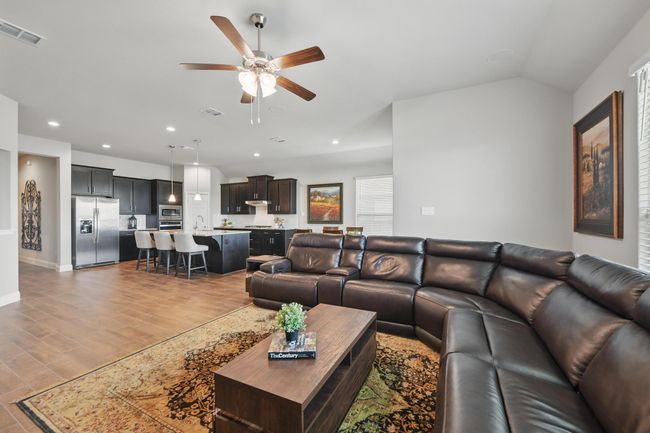 2172 Knightsgate Rd, House other with 4 bedrooms, 2 bathrooms and null parking in Argyle TX | Image 8